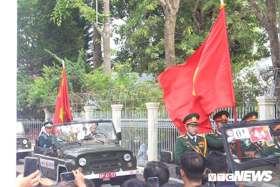 29495924_912306578946515_1007366463104745472_n 11