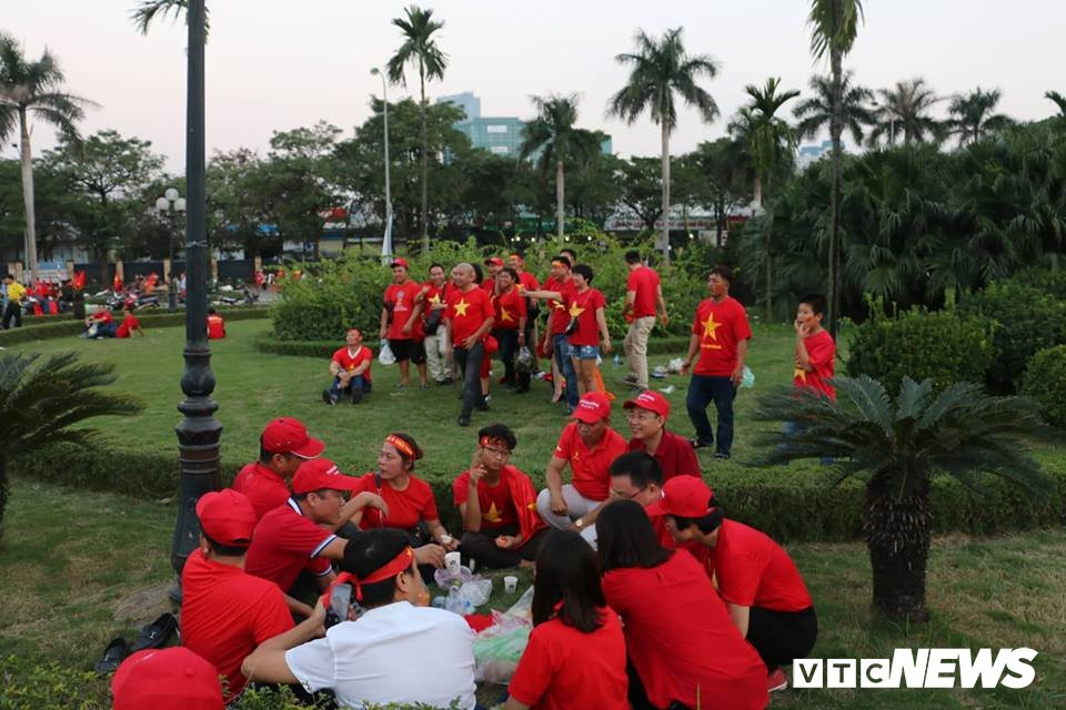 47488376_200346007540005_7153039449033539584_n 24