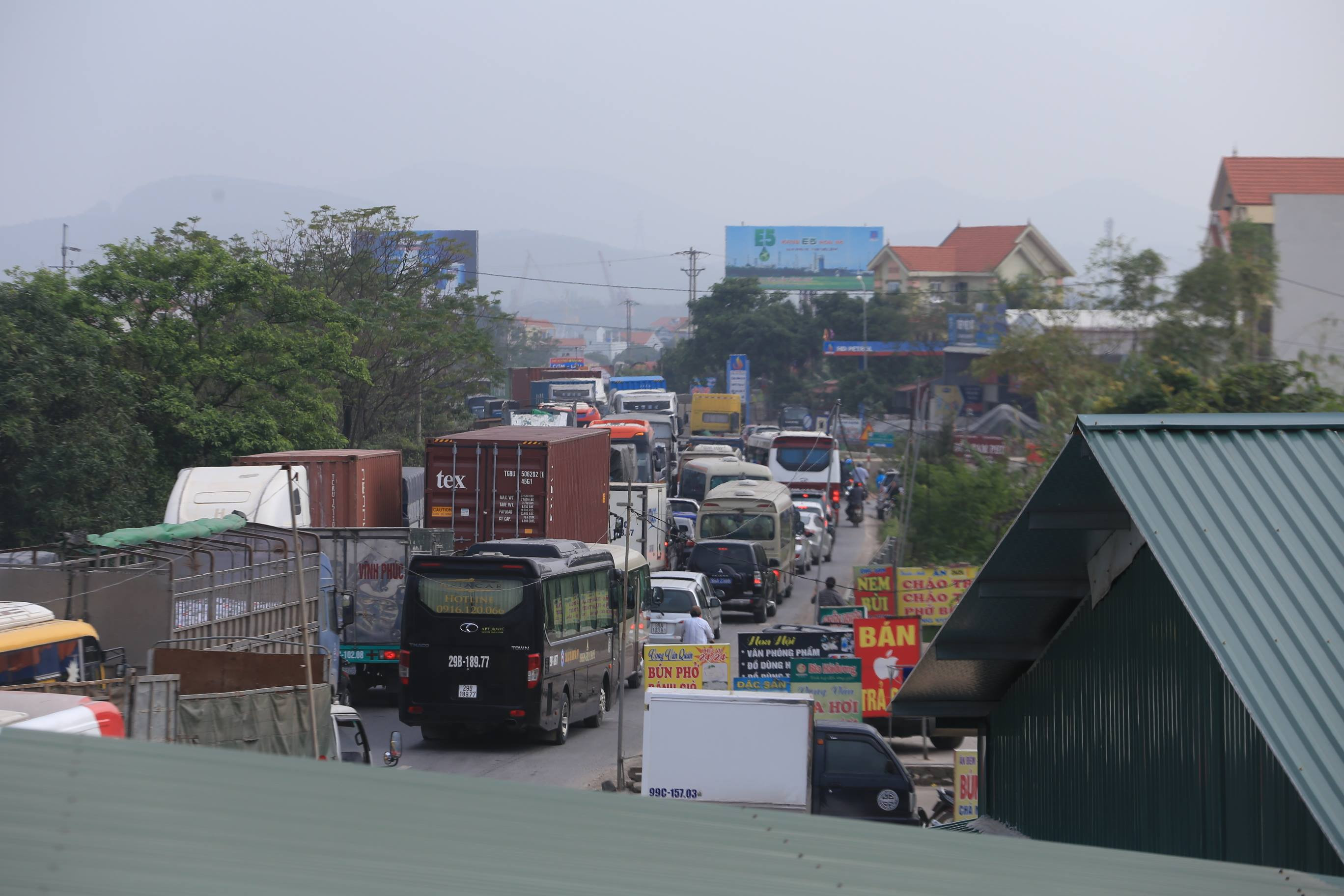Hướng xe từ Quế Võ (Bắc Ninh) về Phả Lại (Hải Dương) nối dài không di chuyển được