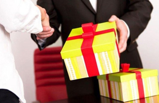 photo-1-1514199312228