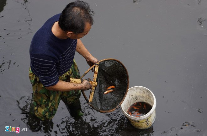Lang ca chep noi tieng xu Thanh truoc ngay ong Tao ve troi