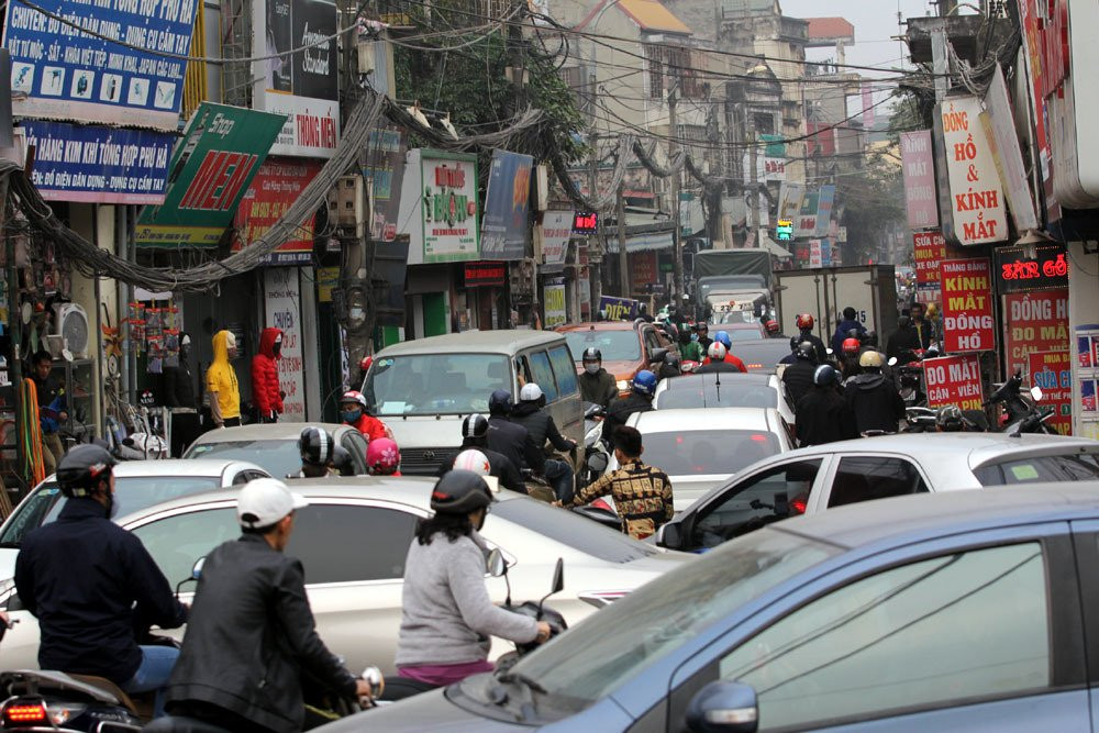 Hà Nội: 8 'điểm đen' ùn tắc mới, giáp Tết chớ dại đi qua