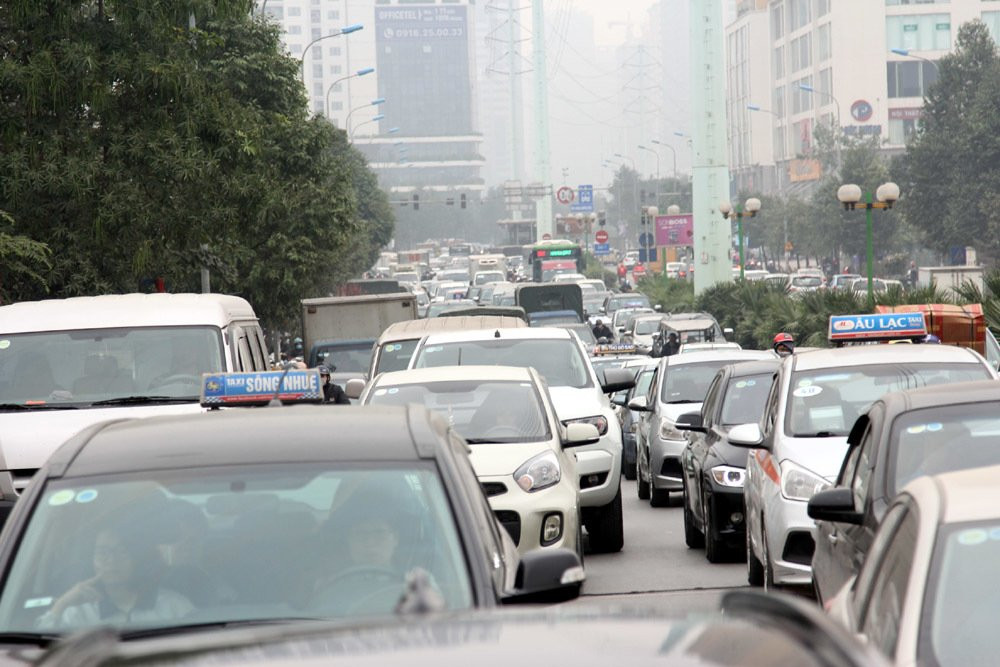Hà Nội: 8 'điểm đen' ùn tắc mới, giáp Tết chớ dại đi qua