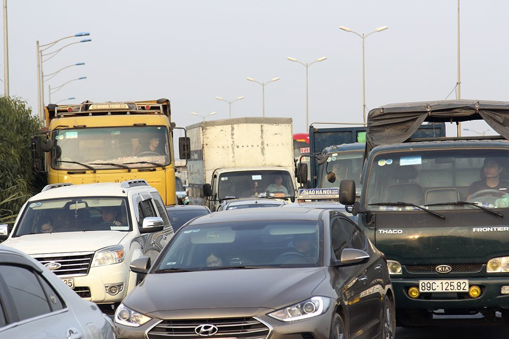 Hà Nội: 8 'điểm đen' ùn tắc mới, giáp Tết chớ dại đi qua