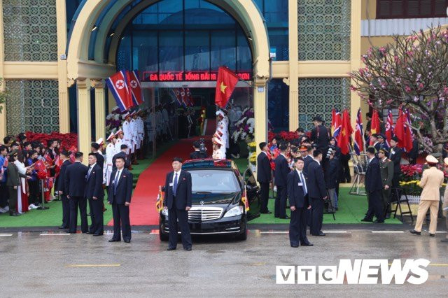 53026460_1242532139229312_864212188062023680_n 10