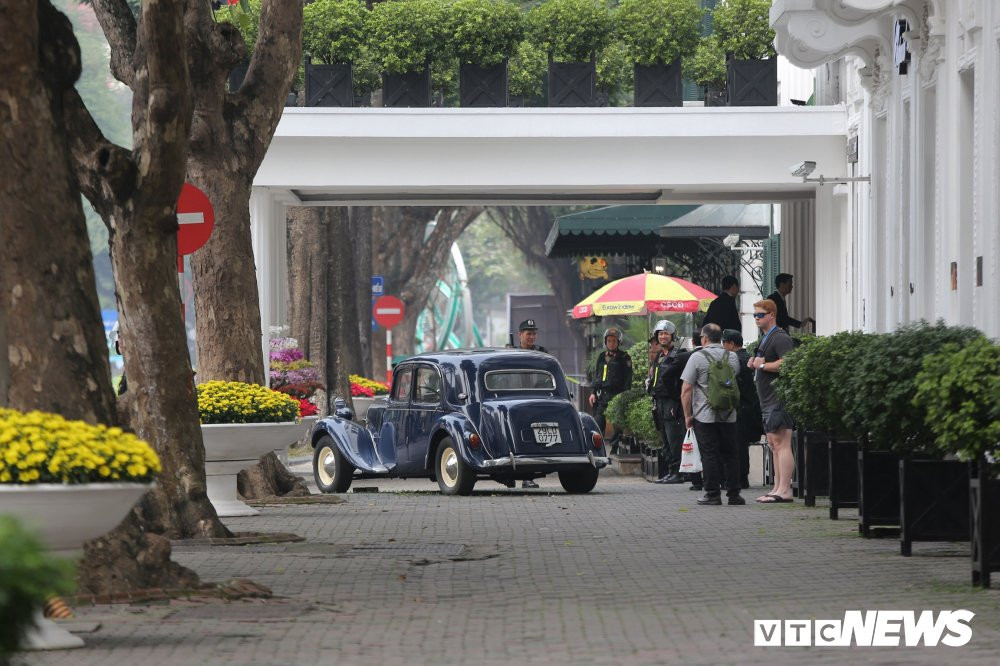 51679ce42cf3cead97e2 3