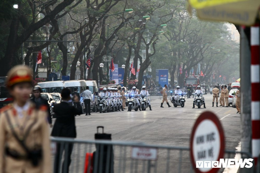 b2a9321e1808fa56a319 9