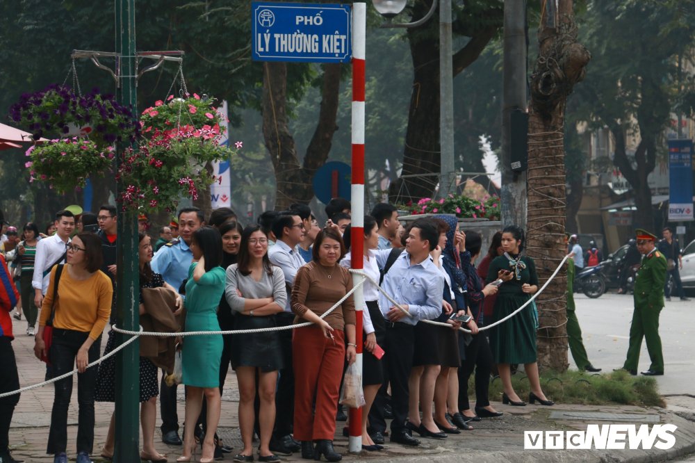 249e90e34ef3acadf5e2 17