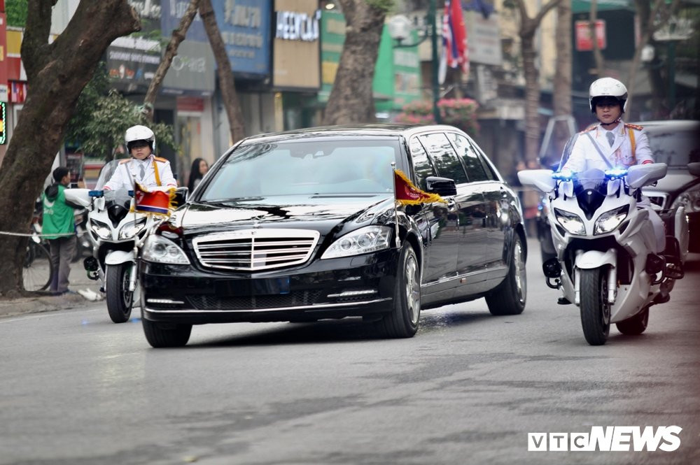 2b273dd50bc6e998b0d7 5