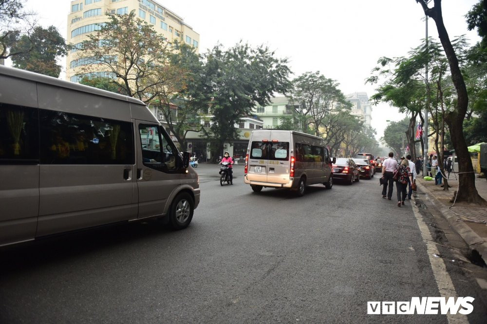 e5d02412d303315d6812 3