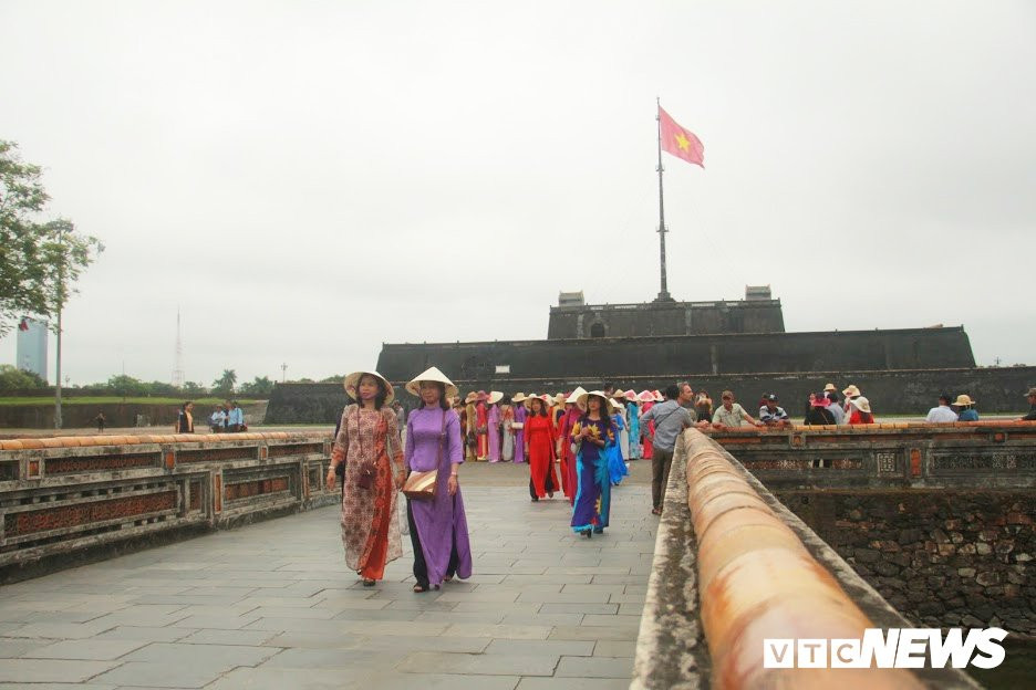 ao-dai-12-1601559 10