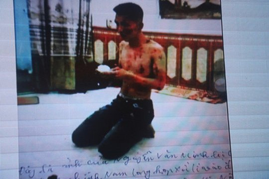 Bắt thêm 4 đối tượng trong băng tín dụng đen tra tấn người như thời trung cổ - Ảnh 2.