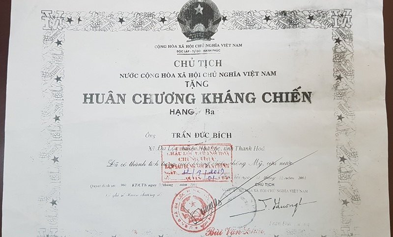 Bút phê bừa ở Thanh Hóa: Chủ tịch xã nói đúng quy trình