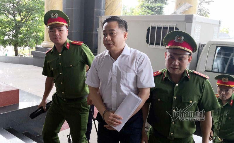 Hình ảnh xét xử phúc thẩm Phan Văn Anh Vũ và 4 cựu cán bộ công an