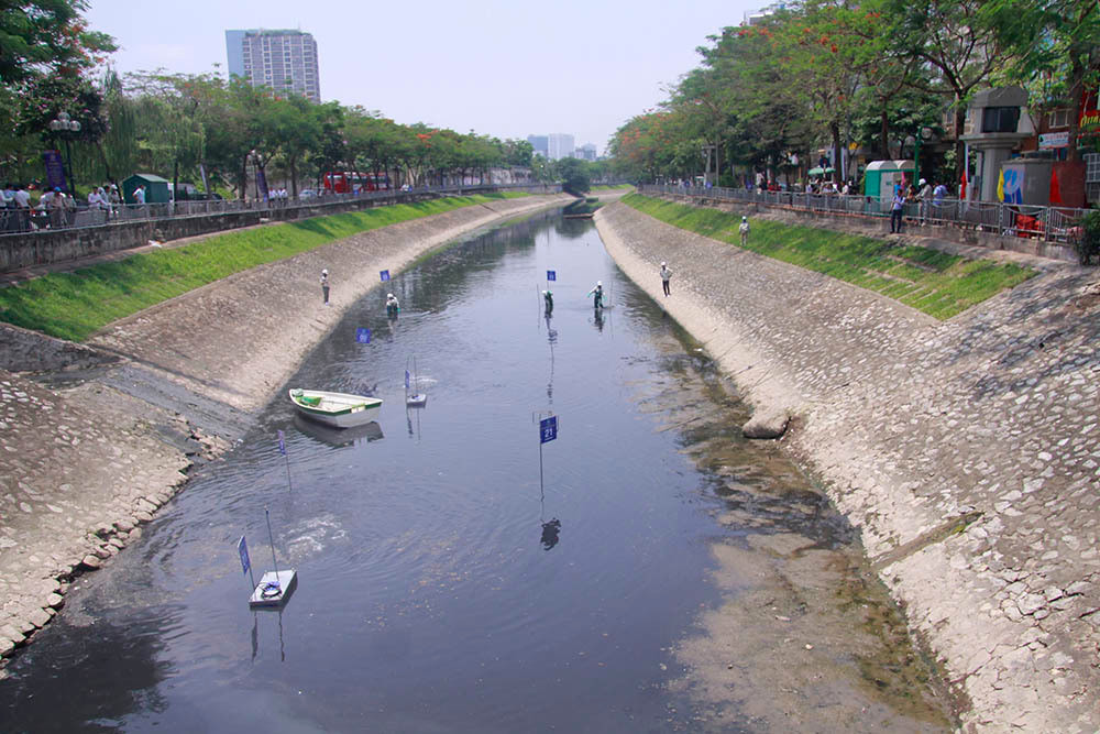 'Sông Tô Lịch như người bệnh, chỉ đỡ xấu chứ không thể sạch'