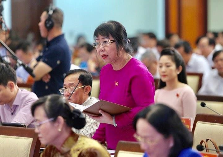 plo-thy-thi-tuyet-nhung_bzts