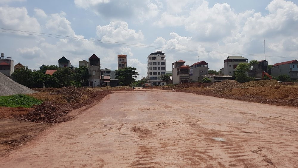 Huyện Lục Ngạn vay tiền làm dự án, gia đình 2 quán quân Sao Mai kêu cứu