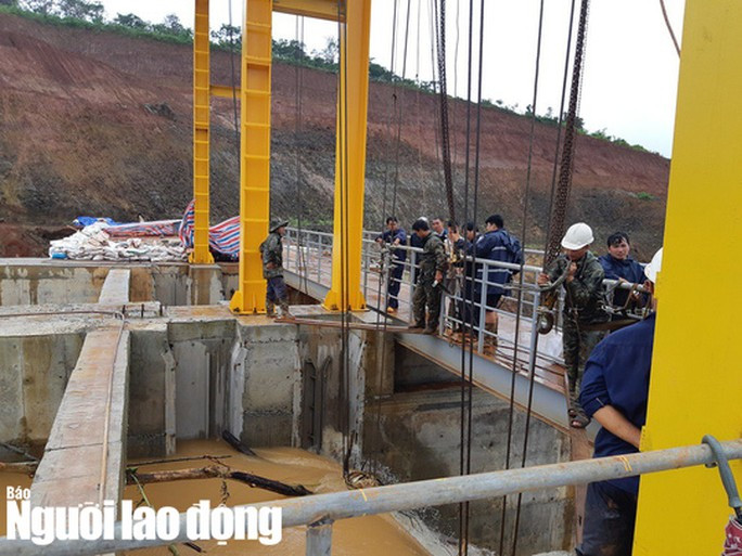 Cận cảnh giải cứu bom nước thủy điện Đắk Kar - Ảnh 7.