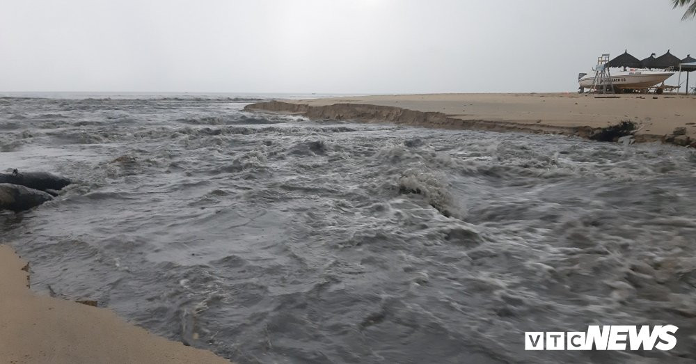 Anh-nuoc-do-ra-bien 1