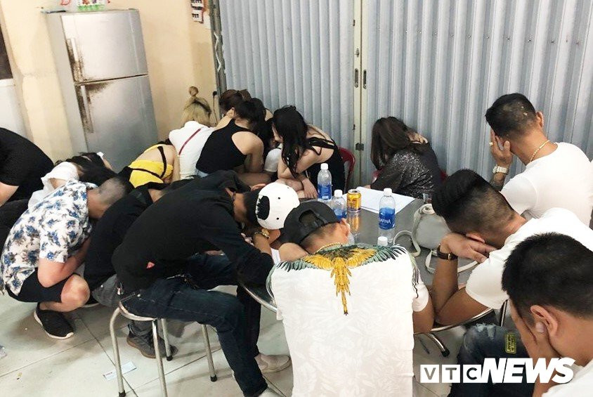 Anh-vu-truong-phuong-dong