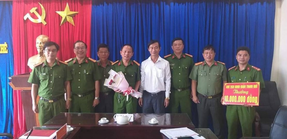 Anh-khen-thuong-cong-an-TK