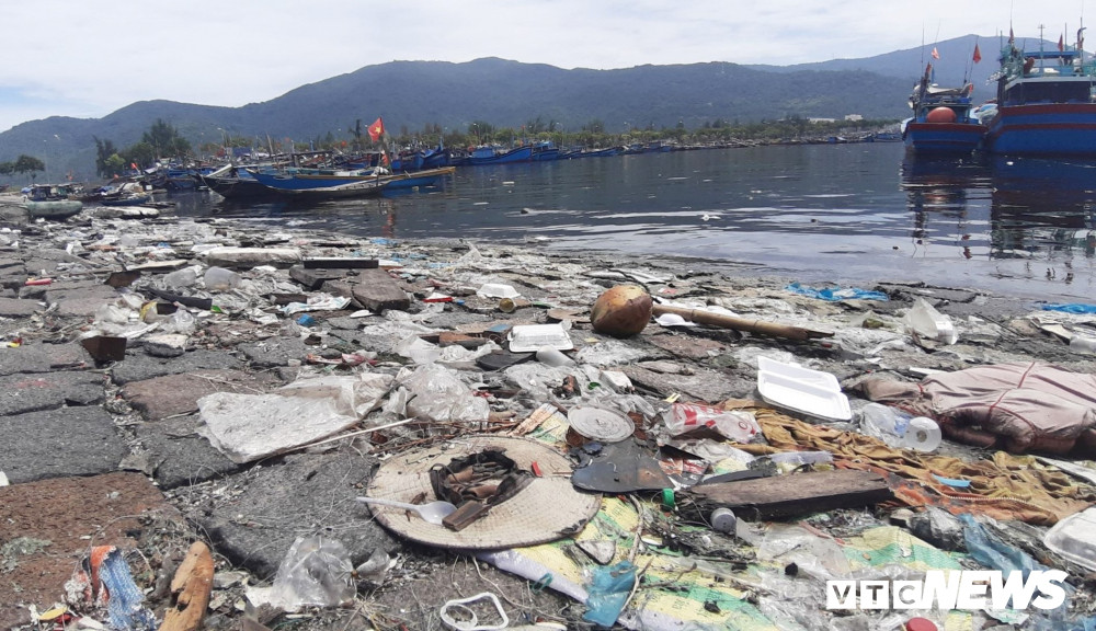 Anh-au-thuyen-o-nhiem 2