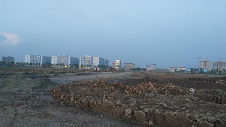 doi-dat-lay-duong-dai-gia-om-dat-vang-ngan-ty