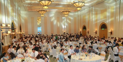 toan-canh-khach-le-mo-ban-bim4-1507719403 3