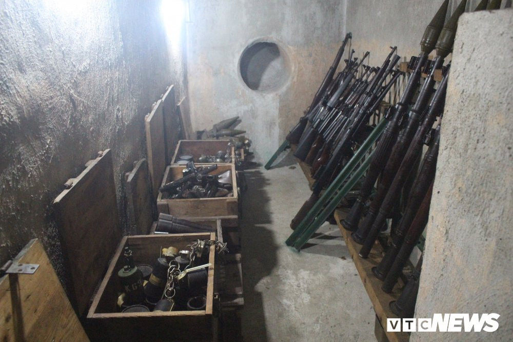 27653385_886028814907625_1868337257_o-27-1350138 3