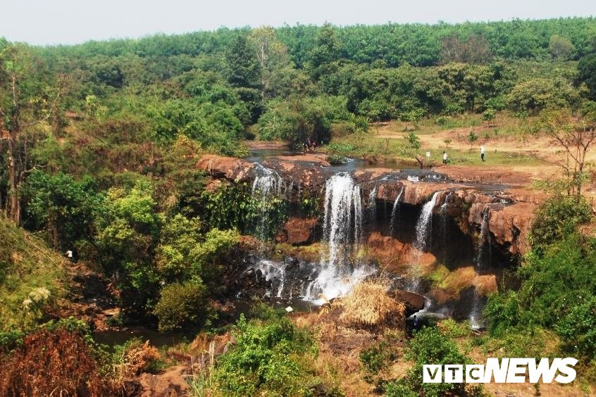 28108947_1778902565508744_1827903676_n