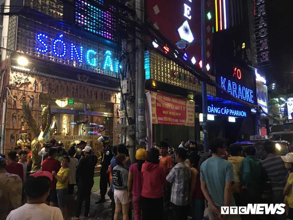 kham-xet-quan-cua-phuc-xo-3 3