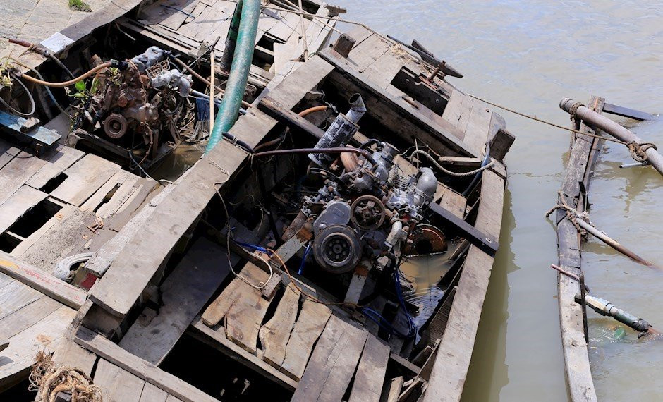 khai-thac-cat-trai-phep