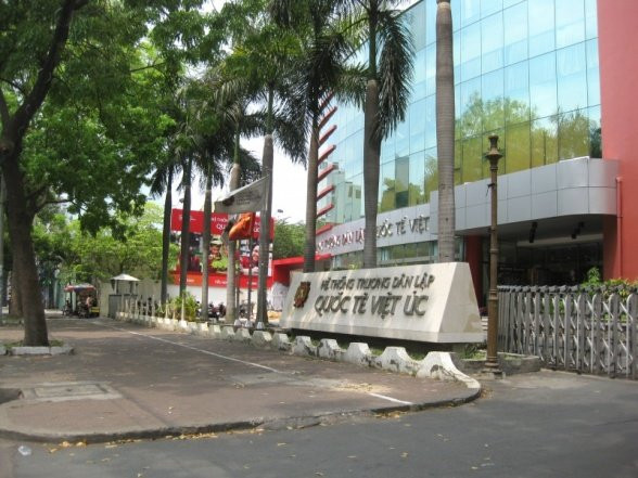 truong-quoc-te-viet-uc