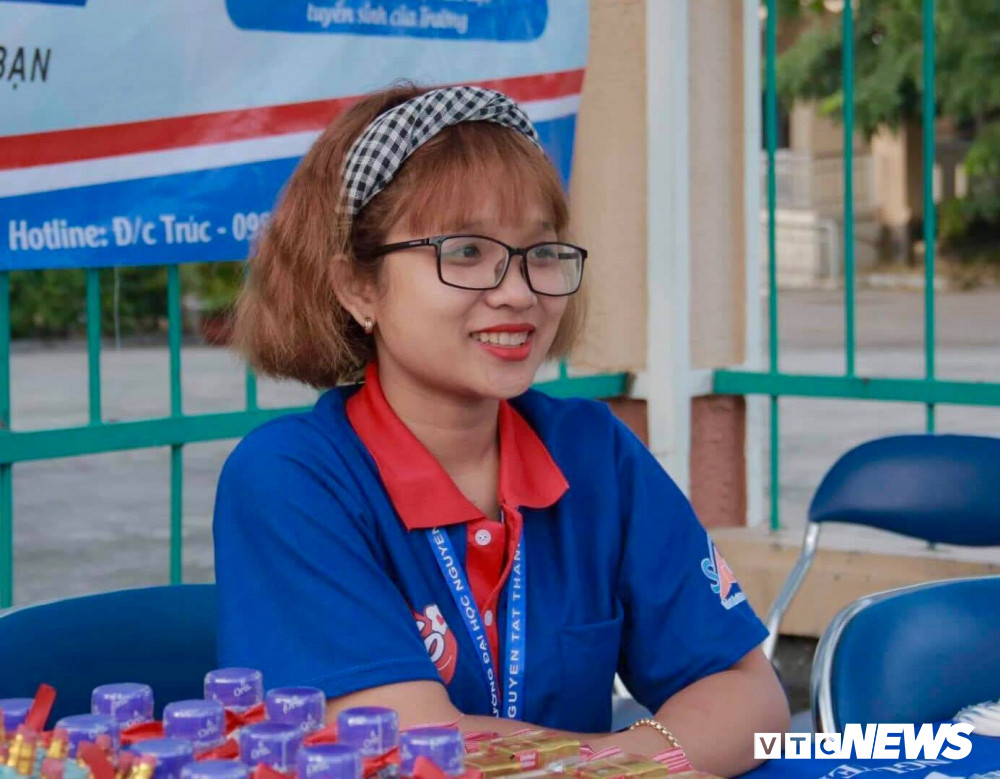 nhom-sinh-vien-tinh-nguyen1