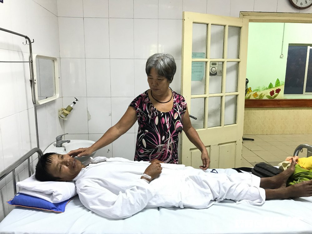 anh ba phu cham ong bao