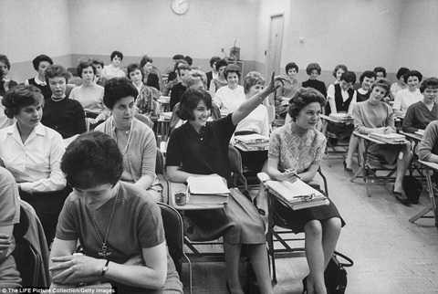 tiep vien hang khong