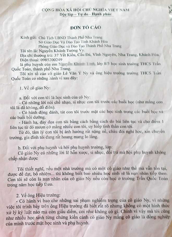 Nu sinh bi co giao si nhuc, tat tai xin chuyen truong hinh anh 1