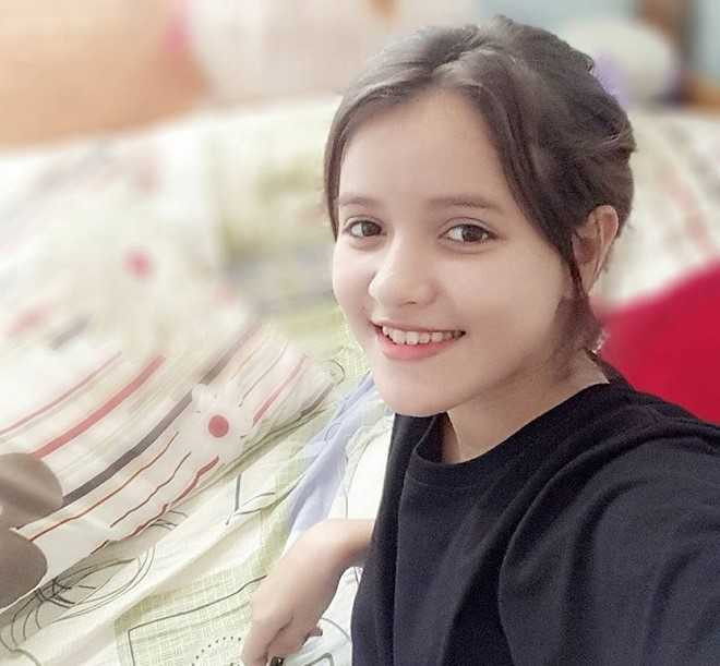 Hot girl lai Tay 16 tuoi noi tieng tai Nha Trang hinh anh 3