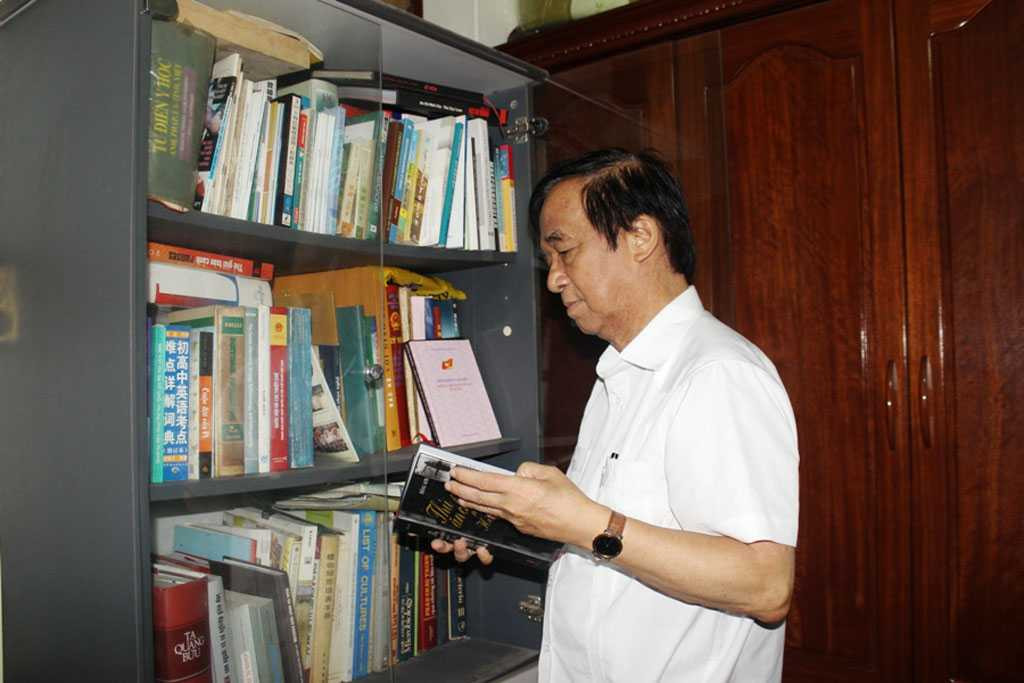 Thăm nhà Giáo sư Nguyễn Lân Dũng - ảnh 8