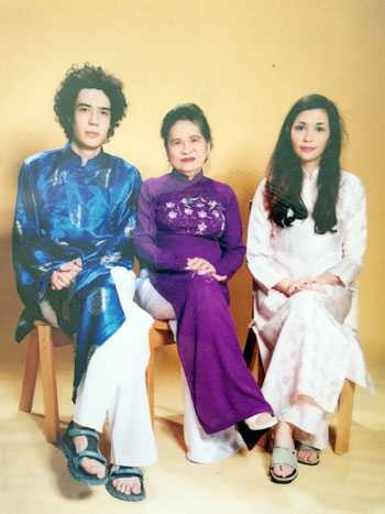 ba bay phu nhan tong bi thu le duan