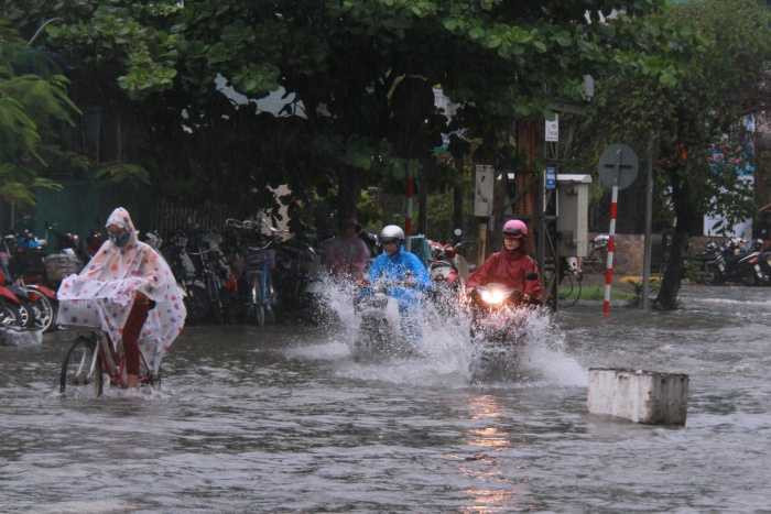 anh huong ap thap nhiet doi da nang ngap nhieu tuyen duong