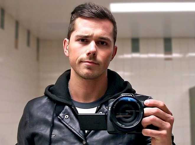 15 ngoi sao YouTube kiem bon tien nho khieu hai huoc hinh anh 6