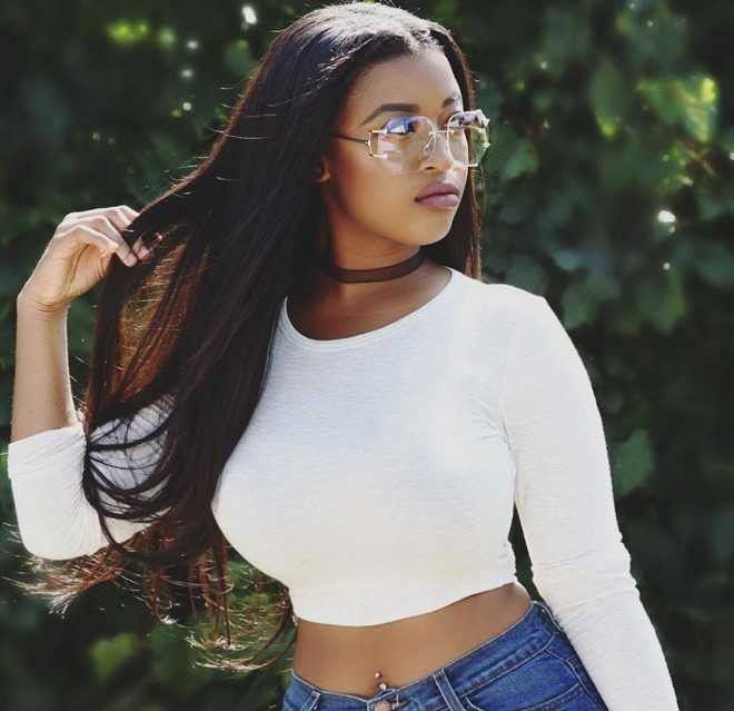 15 ngoi sao YouTube kiem bon tien nho khieu hai huoc hinh anh 12