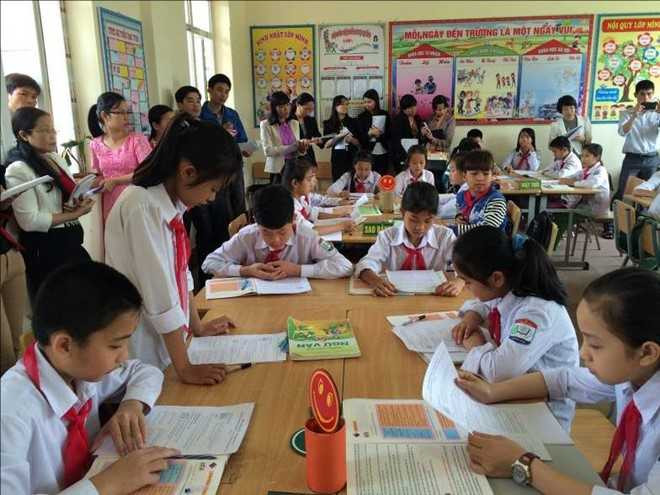 Nhung canh du gio bi danh gia gay ap luc cho hoc sinh hinh anh 5