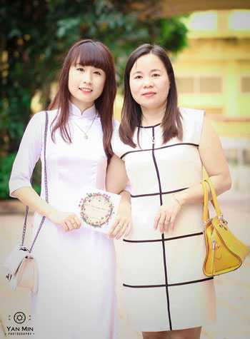 Dương Thị Thúy Hậu và mẹ - nguồn động lực lớn nhất giúp em vượt qua những khó khăn. Ảnh: NVCC.