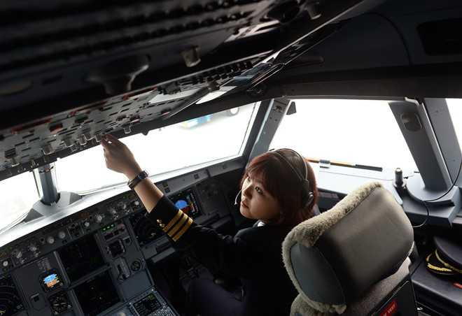 Chuyen chua ke cua hai nu phi cong 9X xinh dep hinh anh 4