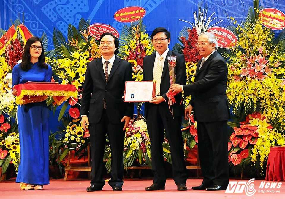 bo truong phung xuan nha-2