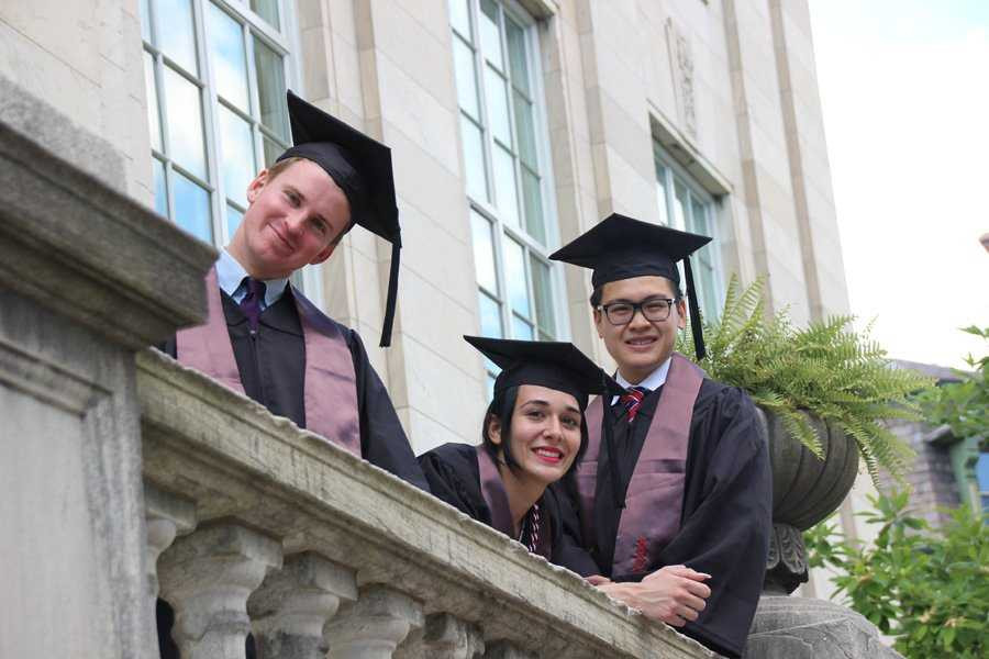 20161128163857-graduation-3