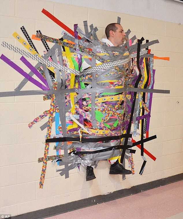 Trao luu dan hieu truong len tuong gay quy tu thien hinh anh 2