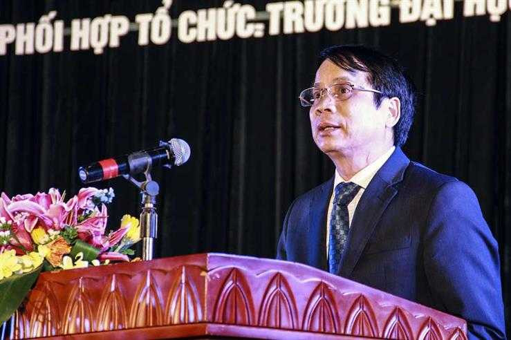 thu-truong-nguyen-manh-hung-nghien-cuu-khoa-hoc-2